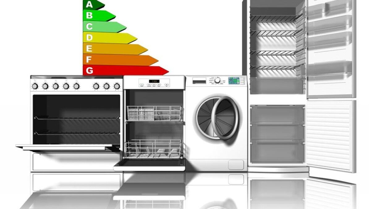 Elettrodomestici moderni ed efficienti in una cucina contemporanea.