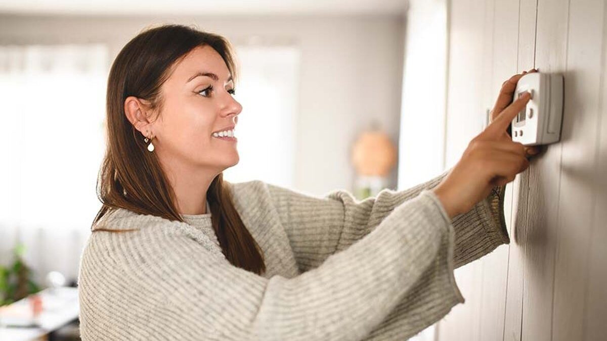 Termostato che mostra la temperatura ideale per una stanza.