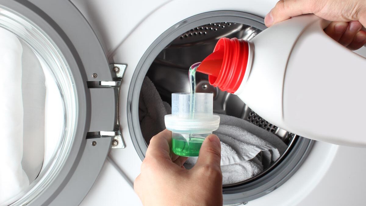 L’errore che fai a ogni lavaggio: ecco quanto detersivo dovresti usare davvero